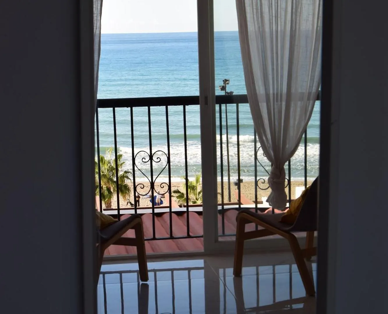 Beachfront Heaven Apartment - Carvajal Beach Fuengirola Spain
