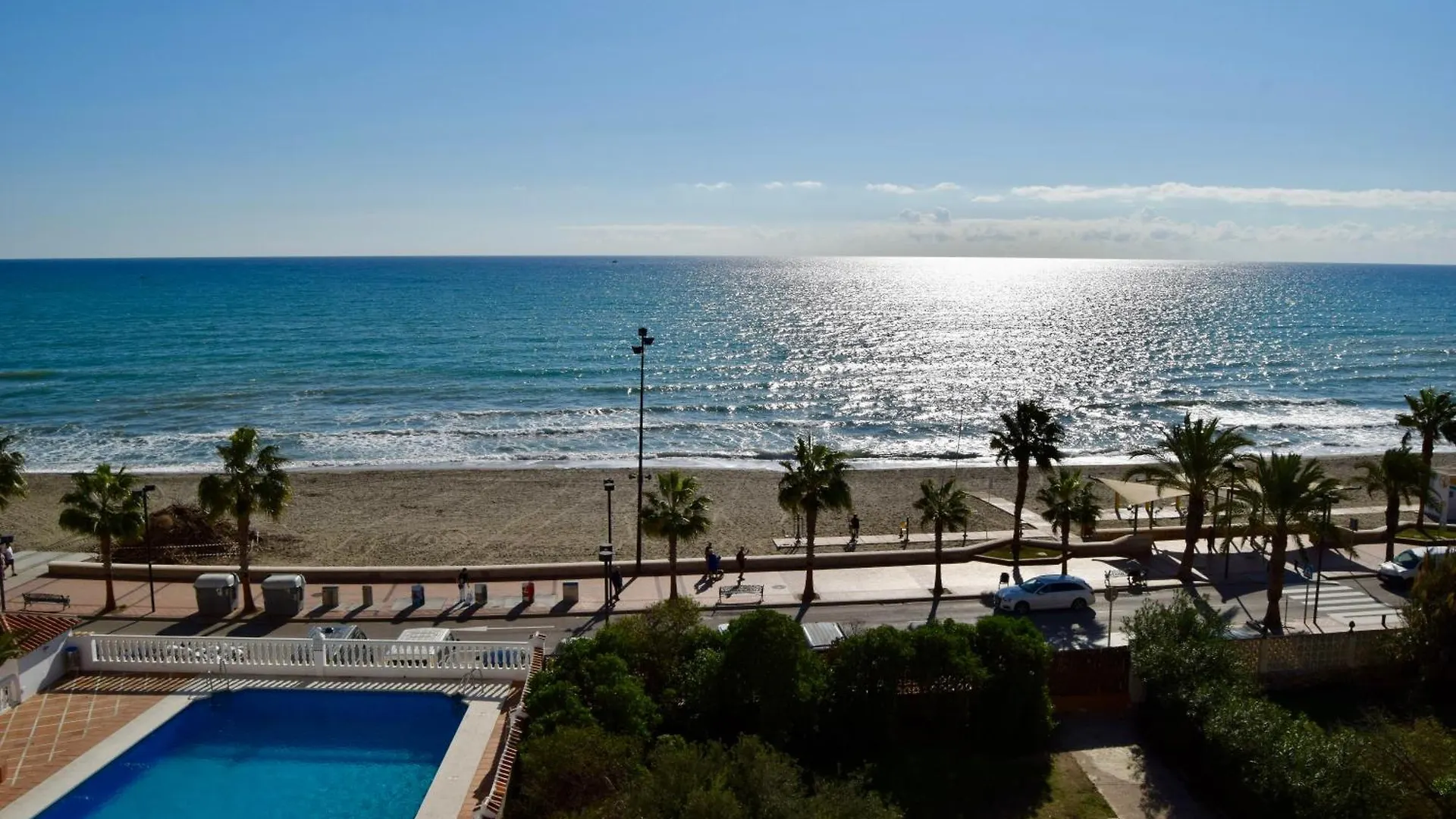 Beachfront Heaven Apartment - Carvajal Beach Fuengirola